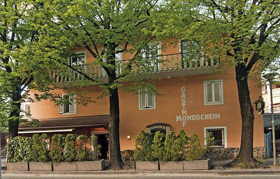 Gasthof Mondschein Hotel Merano Exterior photo
