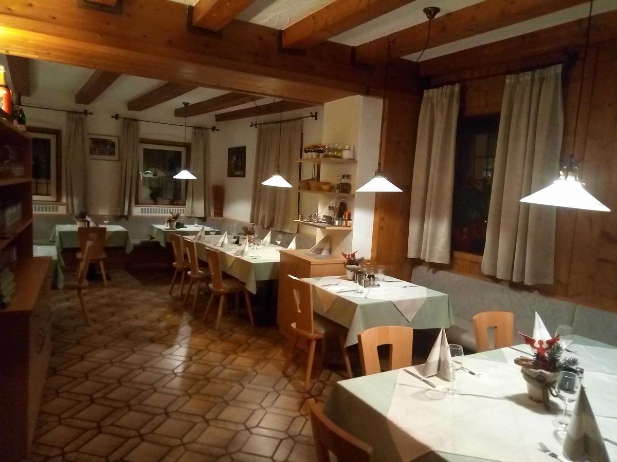Gasthof Mondschein Hotel Merano Exterior photo